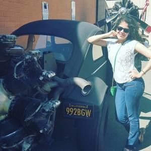 Meet your Posher, Claudia